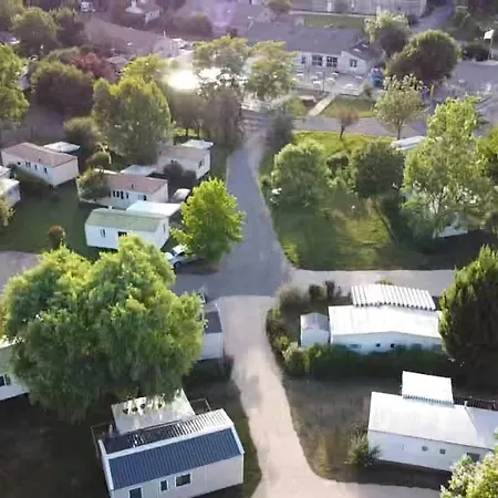 Le Village De Florine